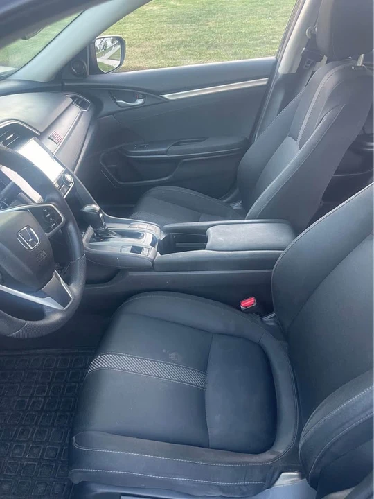2017 Honda Civic 10th Gen - Image 10 of 11