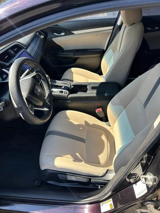 2017 Honda Civic 10th Gen - Image 12 of 17