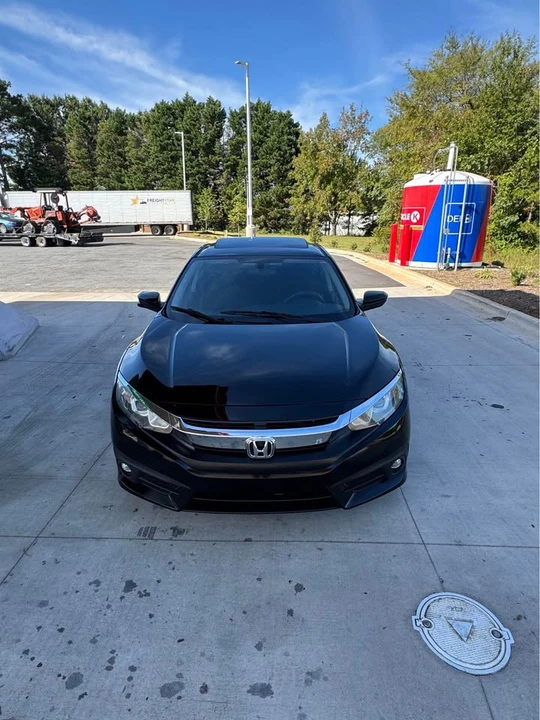 2017 Honda Civic 10th Gen - Image 2 of 19