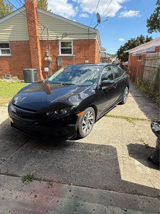 2017 Honda Civic 10th Gen - Image 12 of 13