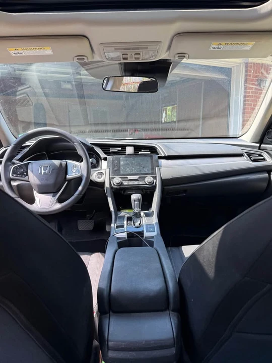2017 Honda Civic 10th Gen - Image 6 of 13