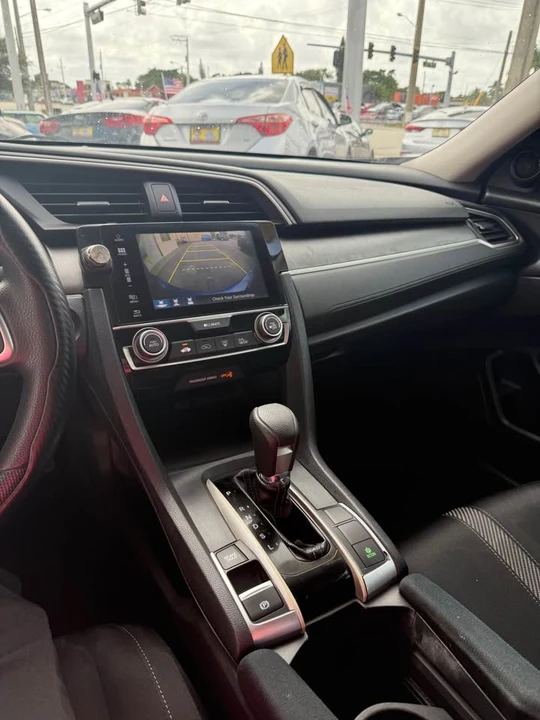 2017 Honda Civic 10th Gen - Image 8 of 9
