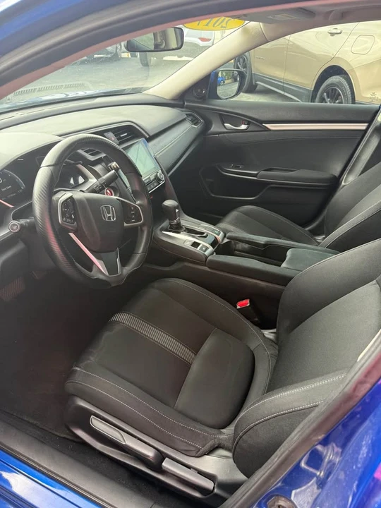 2017 Honda Civic 10th Gen - Image 6 of 9