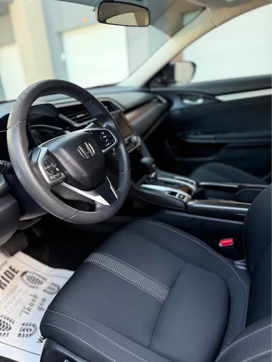 2017 Honda Civic 10th Gen - Image 7 of 10