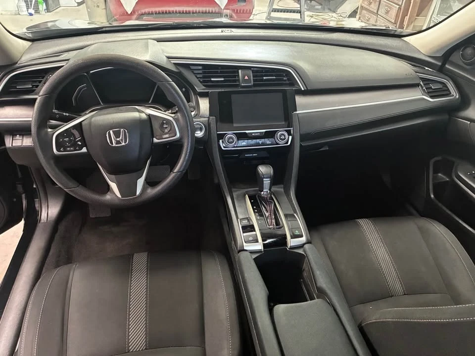 2017 Honda Civic 10th Gen - Image 6 of 11