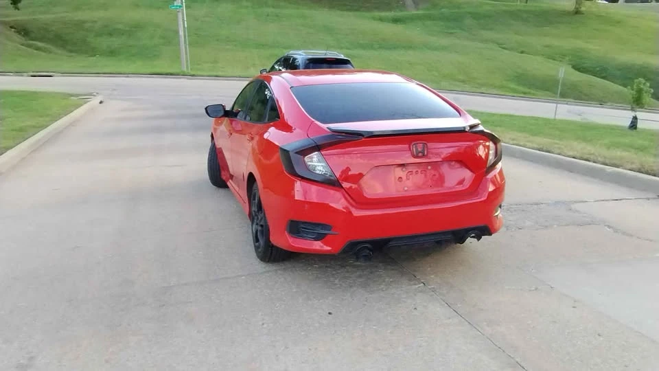 2017 Honda Civic 10th Gen - Image 3 of 9