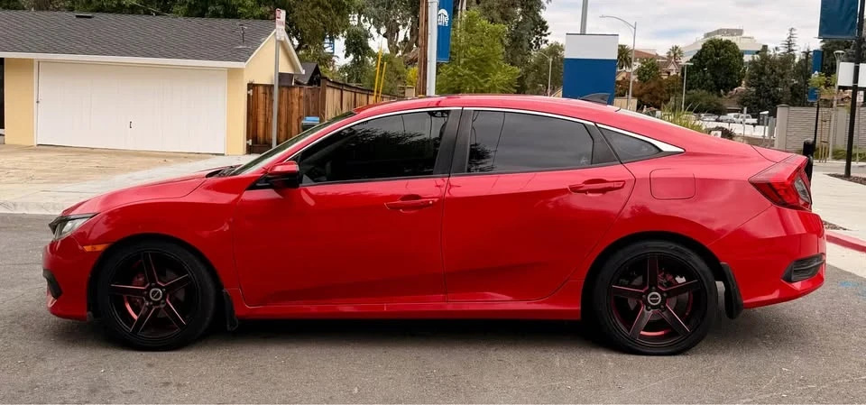 2017 Honda Civic 10th Gen - Image 2 of 15
