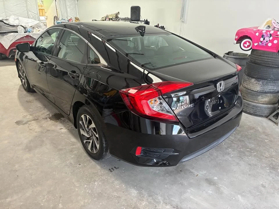 2017 Honda Civic 10th Gen - Image 5 of 11