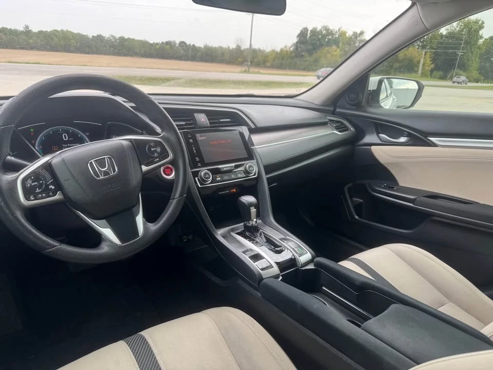 2017 Honda Civic 10th Gen - Image 12 of 19