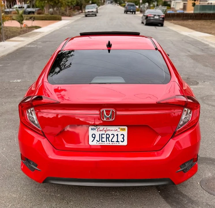 2017 Honda Civic 10th Gen - Image 13 of 15
