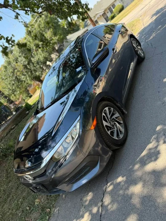 2017 Honda Civic 10th Gen - Image 18 of 18