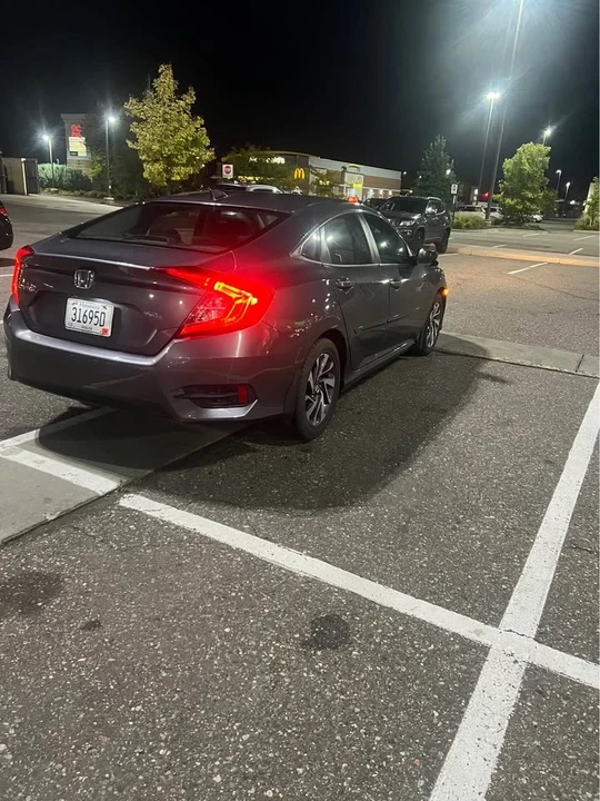 2017 Honda Civic 10th Gen - Image 8 of 20