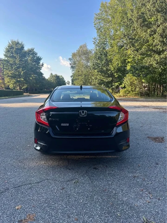 2017 Honda Civic 10th Gen - Image 7 of 18