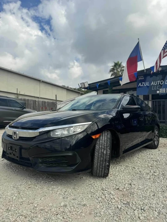 2017 Honda Civic 10th Gen - Image 3 of 12