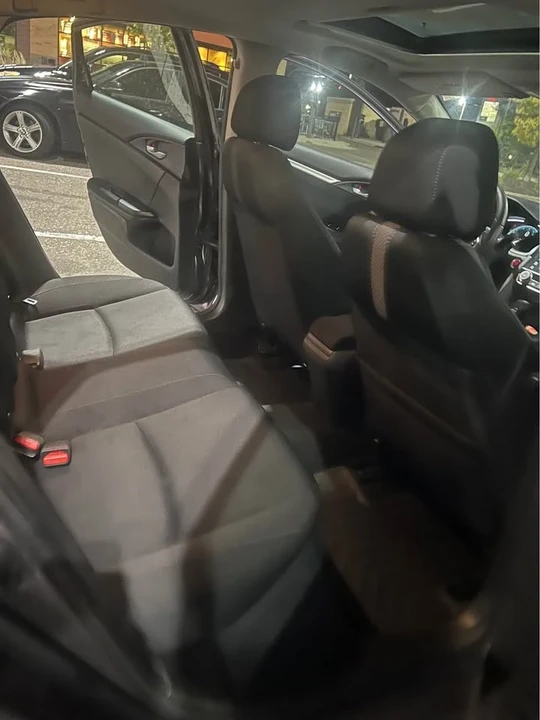2017 Honda Civic 10th Gen - Image 13 of 20