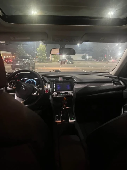 2017 Honda Civic 10th Gen - Image 15 of 20