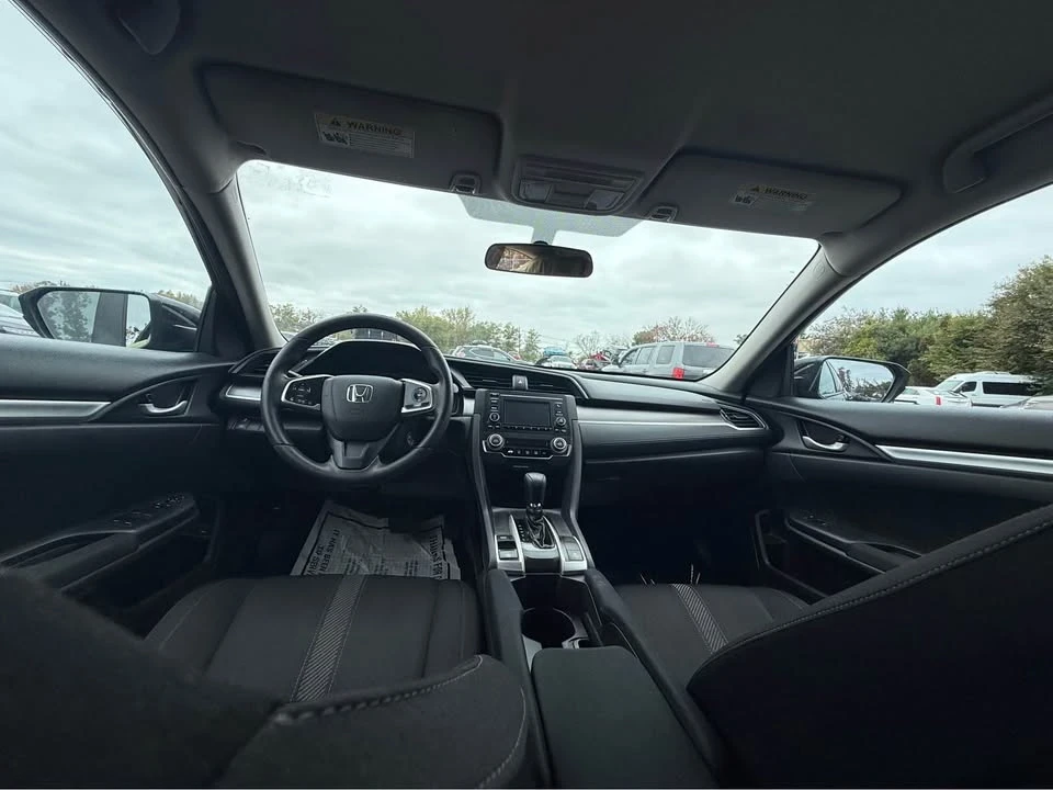 2017 Honda Civic 10th Gen - Image 8 of 10