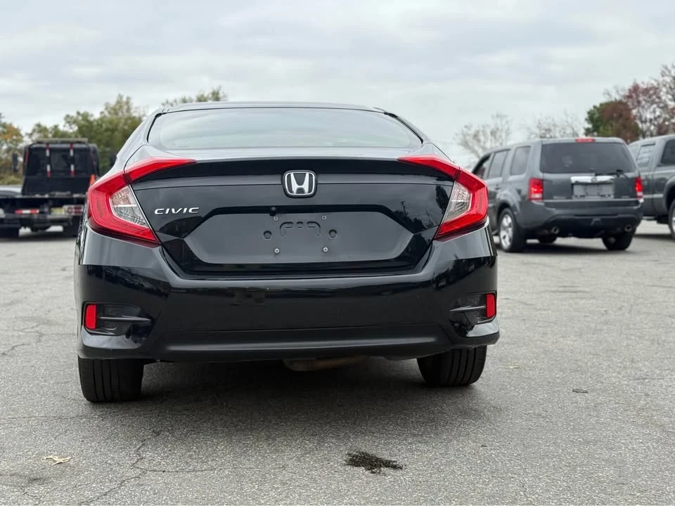 2017 Honda Civic 10th Gen - Image 4 of 10