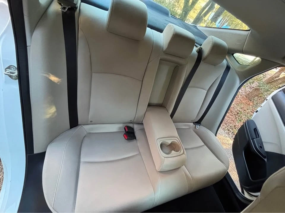 2017 Honda Civic 10th Gen - Image 10 of 20