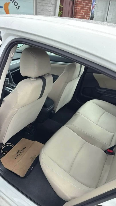 2017 Honda Civic 10th Gen - Image 4 of 8