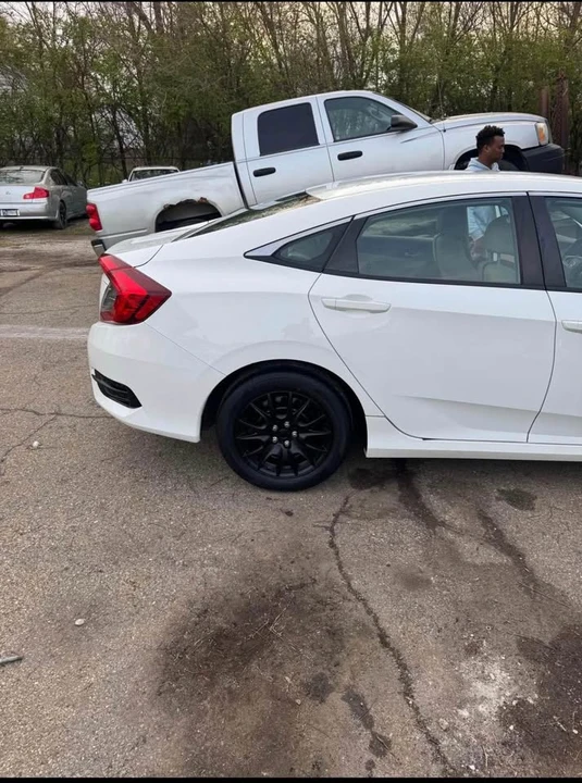 2017 Honda Civic 10th Gen - Image 8 of 8