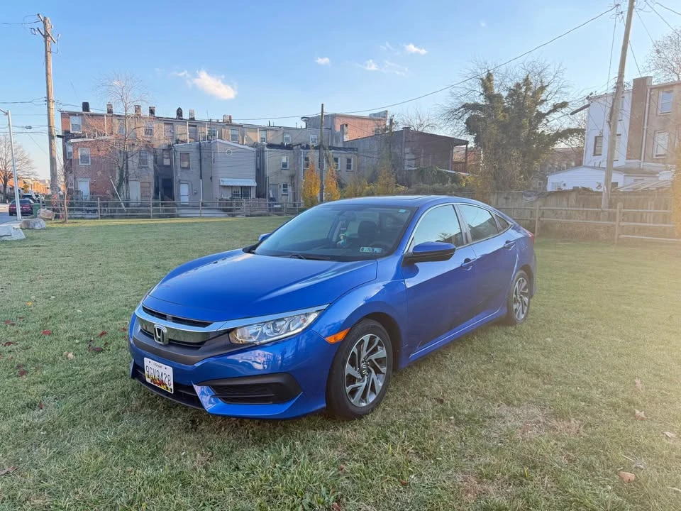 2017 Honda Civic 10th Gen - Image 7 of 10