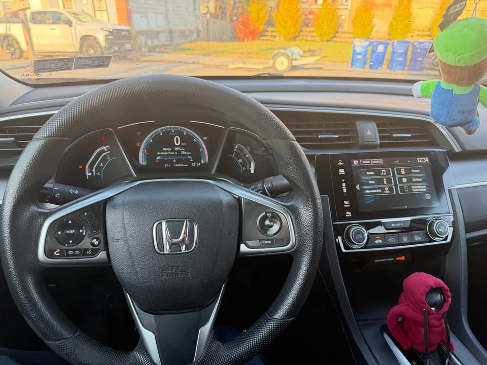 2017 Honda Civic 10th Gen - Image 8 of 10