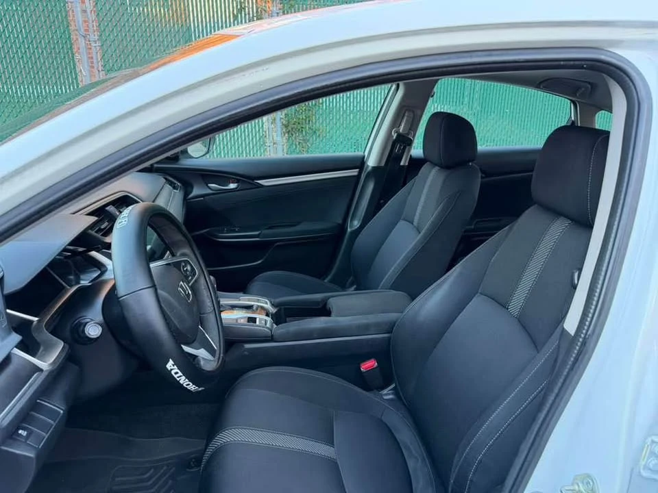 2017 Honda Civic 10th Gen - Image 9 of 10