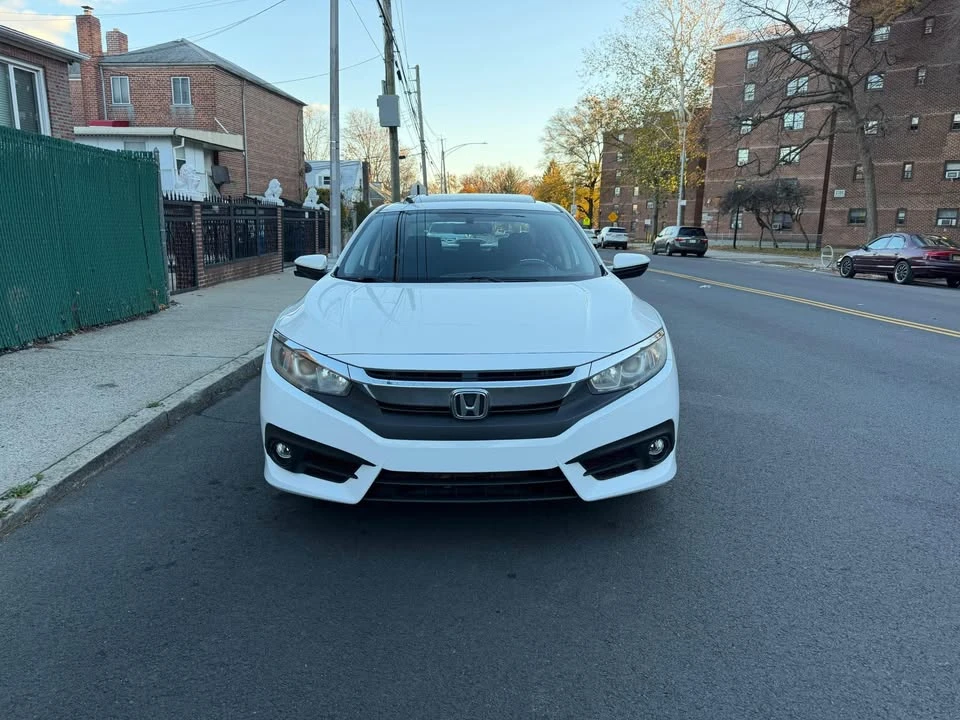 2017 Honda Civic 10th Gen - Image 3 of 10