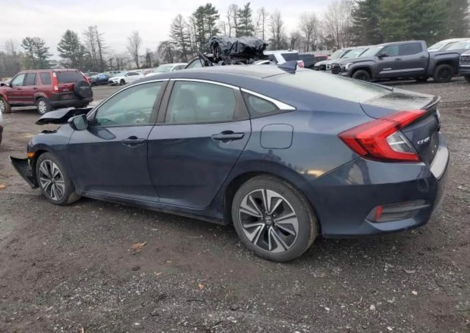 2017 Honda Civic 10th Gen - Image 5 of 11