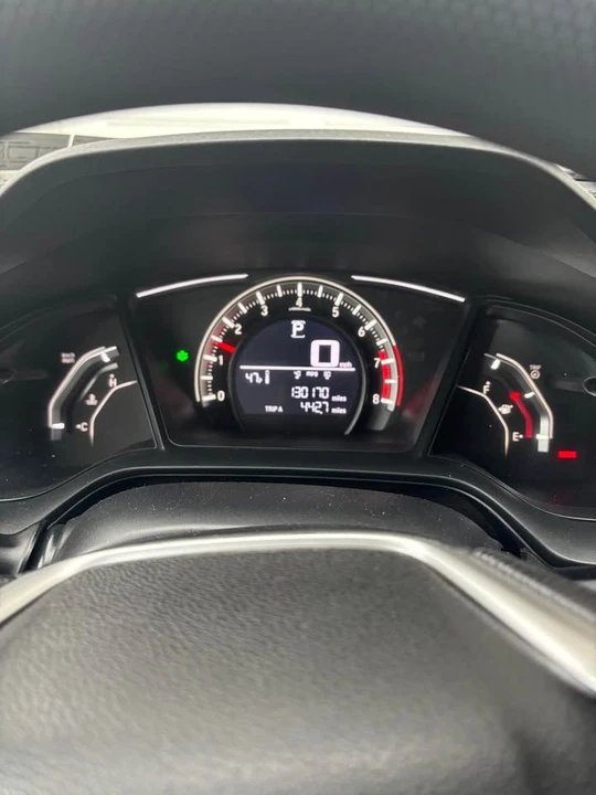 2017 Honda Civic 10th Gen - Image 5 of 5