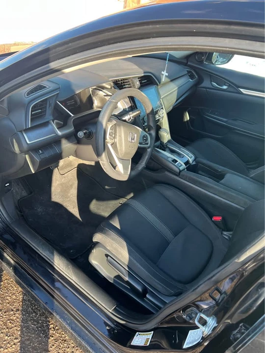 2017 Honda Civic 10th Gen - Image 6 of 8