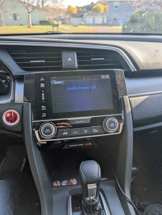 2017 Honda Civic 10th Gen - Image 6 of 9