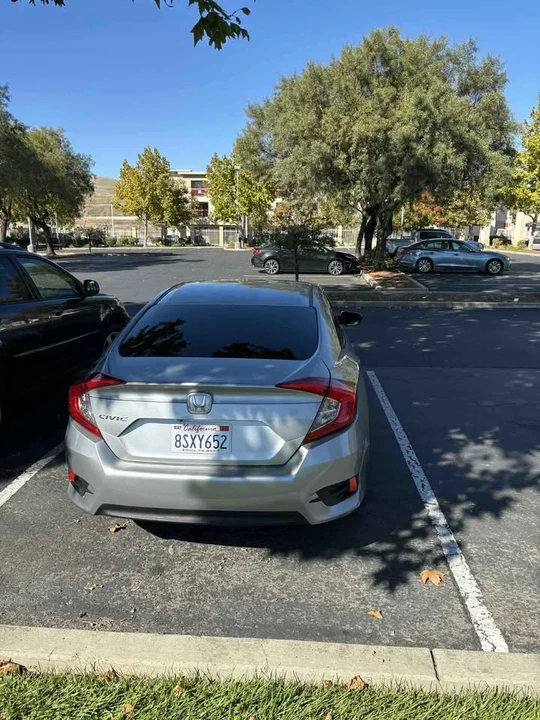 2017 Honda Civic 10th Gen - Image 7 of 16