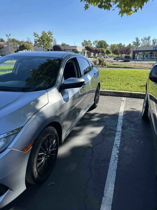 2017 Honda Civic 10th Gen - Image 13 of 16