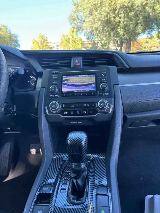 2017 Honda Civic 10th Gen - Image 6 of 16