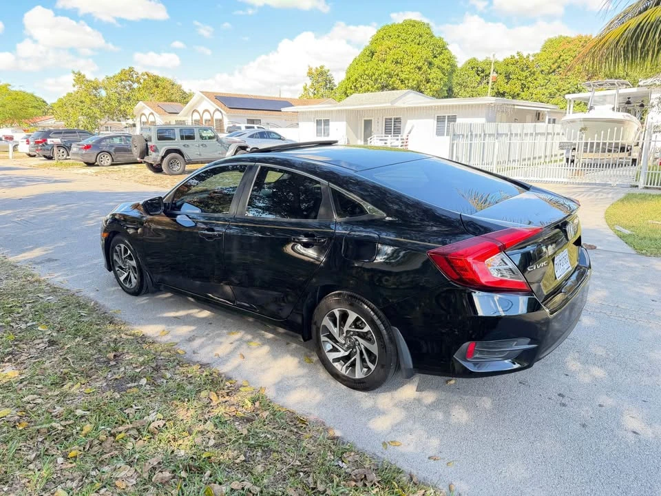 2017 Honda Civic 10th Gen - Image 5 of 20