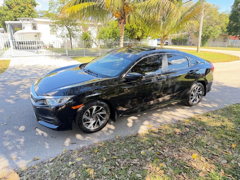2017 Honda Civic 10th Gen - Image 3 of 20