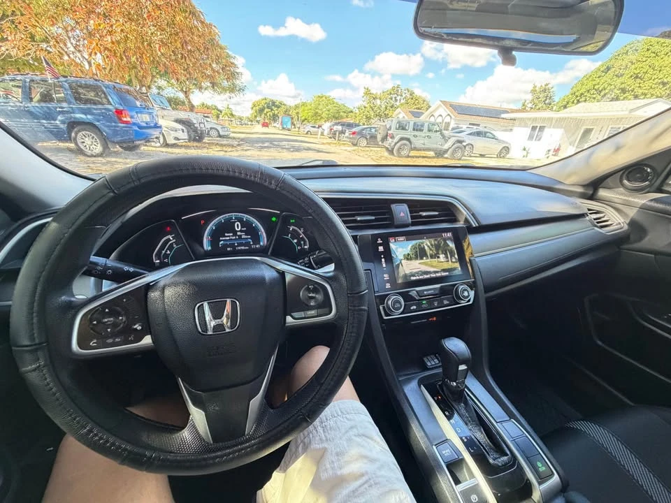 2017 Honda Civic 10th Gen - Image 19 of 20