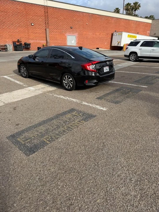 2017 Honda Civic 10th Gen - Image 4 of 7