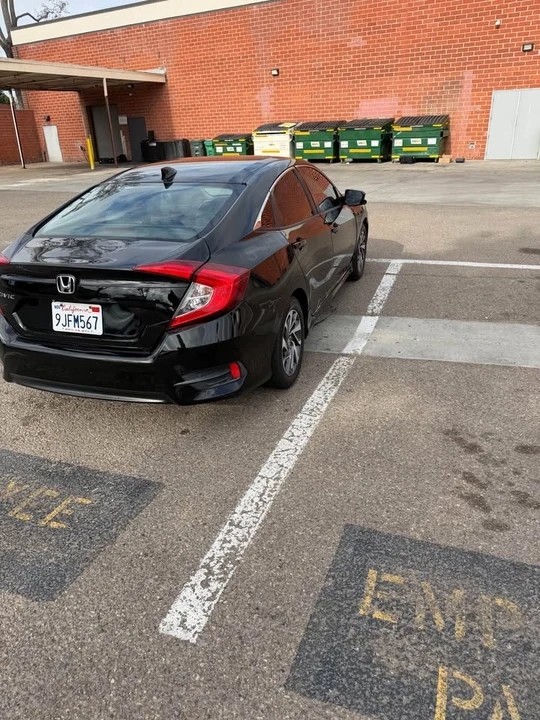 2017 Honda Civic 10th Gen - Image 5 of 7