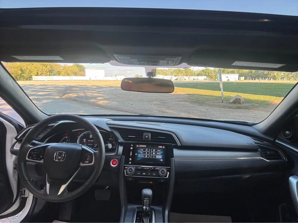 2017 Honda Civic 10th Gen - Image 2 of 15