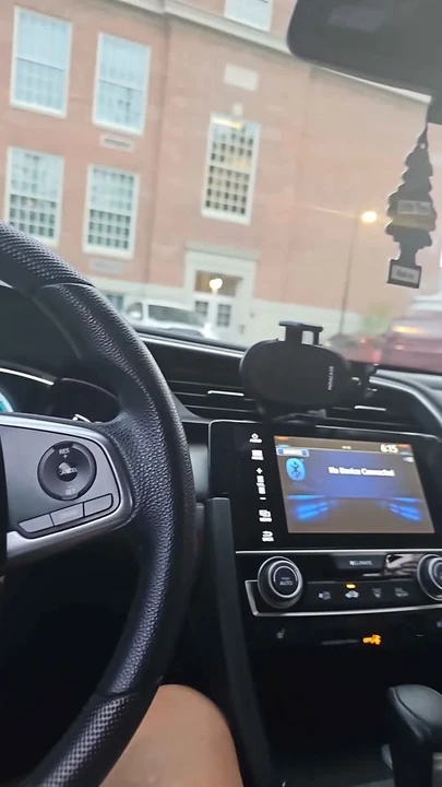2017 Honda Civic 10th Gen - Image 2 of 5