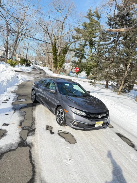2017 Honda Civic 10th Gen - Image 6 of 17