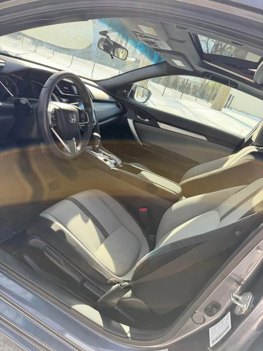 2017 Honda Civic 10th Gen - Image 14 of 17