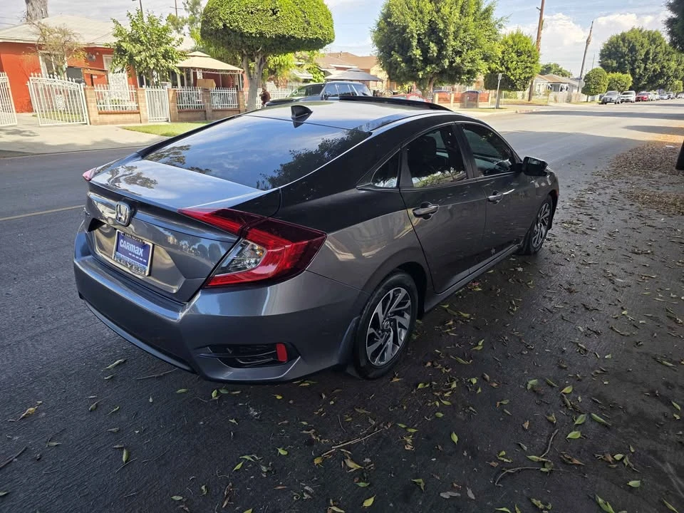 2017 Honda Civic 10th Gen - Image 3 of 12
