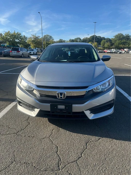 2017 Honda Civic 10th Gen - Image 3 of 8