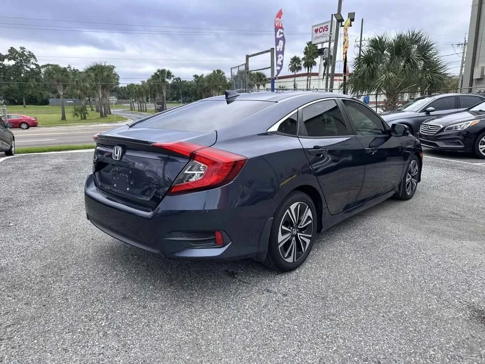 2017 Honda Civic 10th Gen - Image 4 of 13