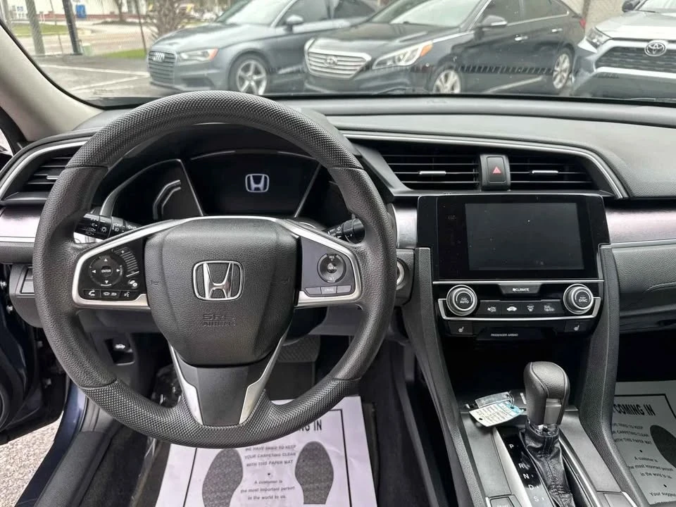 2017 Honda Civic 10th Gen - Image 10 of 13