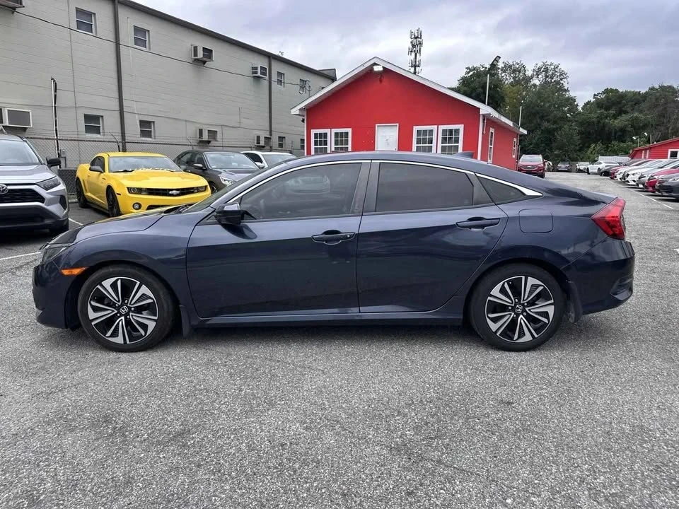 2017 Honda Civic 10th Gen - Image 7 of 13